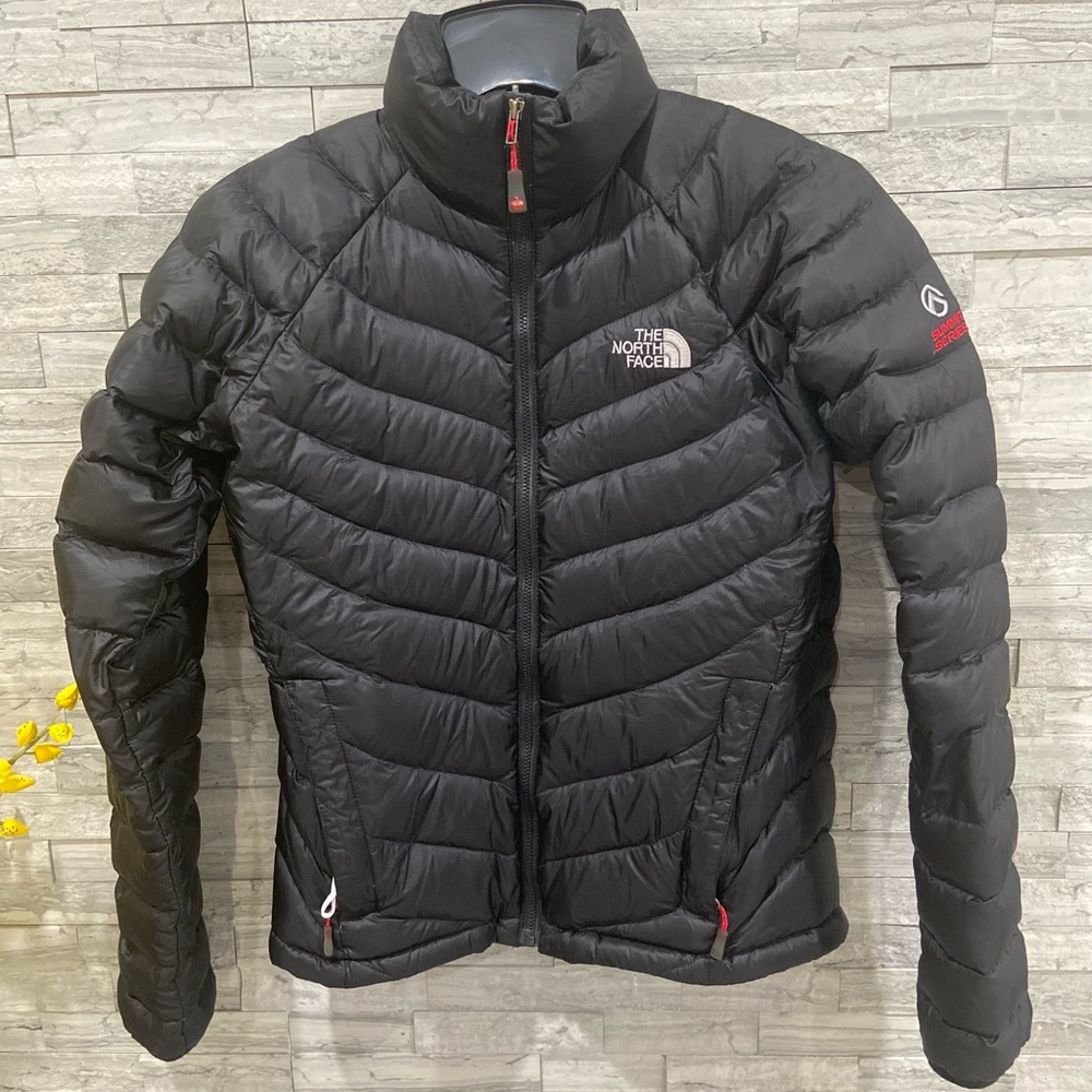 SOLD Women's The North Face 800 jacket